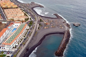 Vista aérea de la nueva y hermosa playa de Punta Larga en Candelaria.
